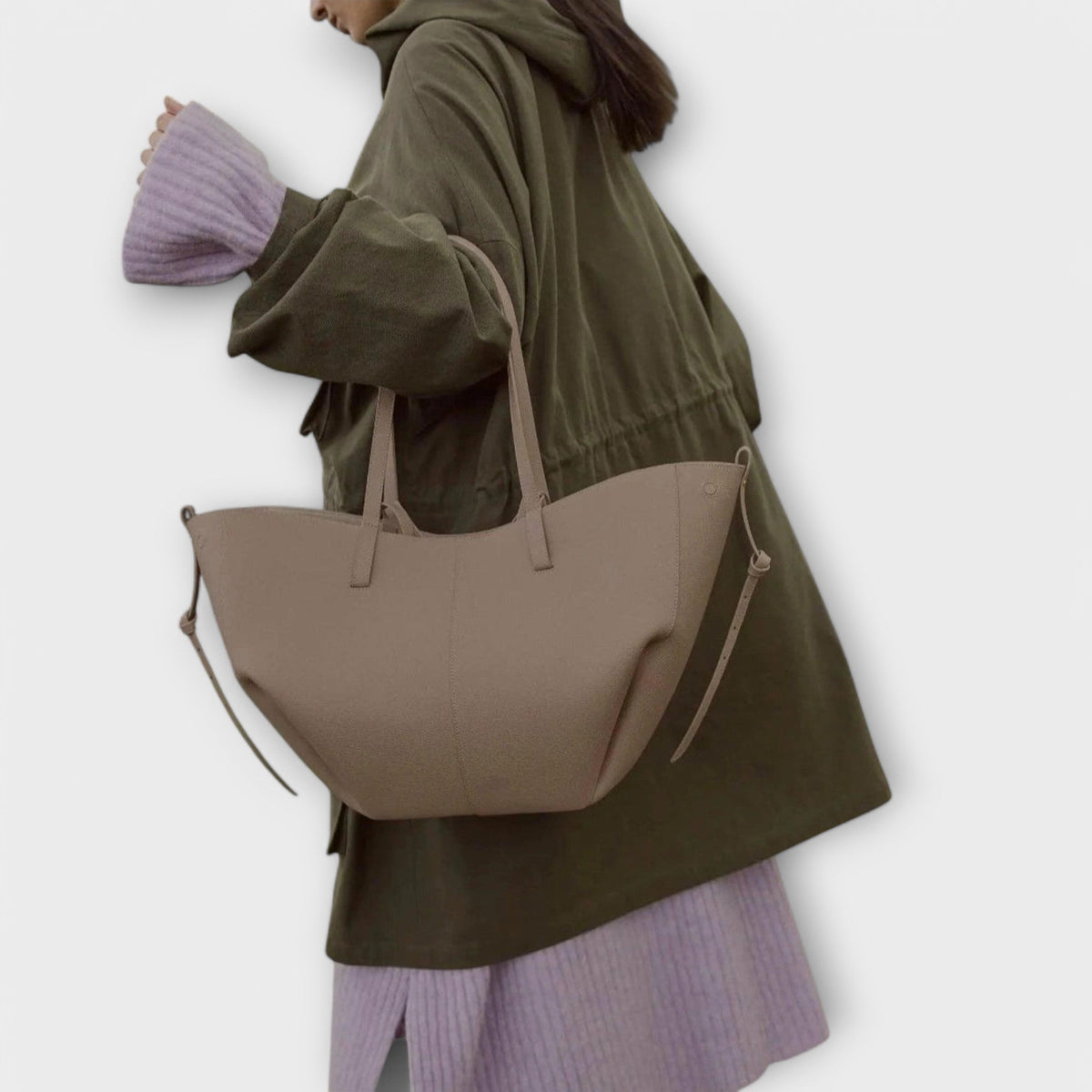 Aura | Minimalist Handbag