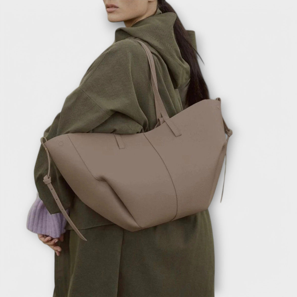 Aura | Minimalist Handbag